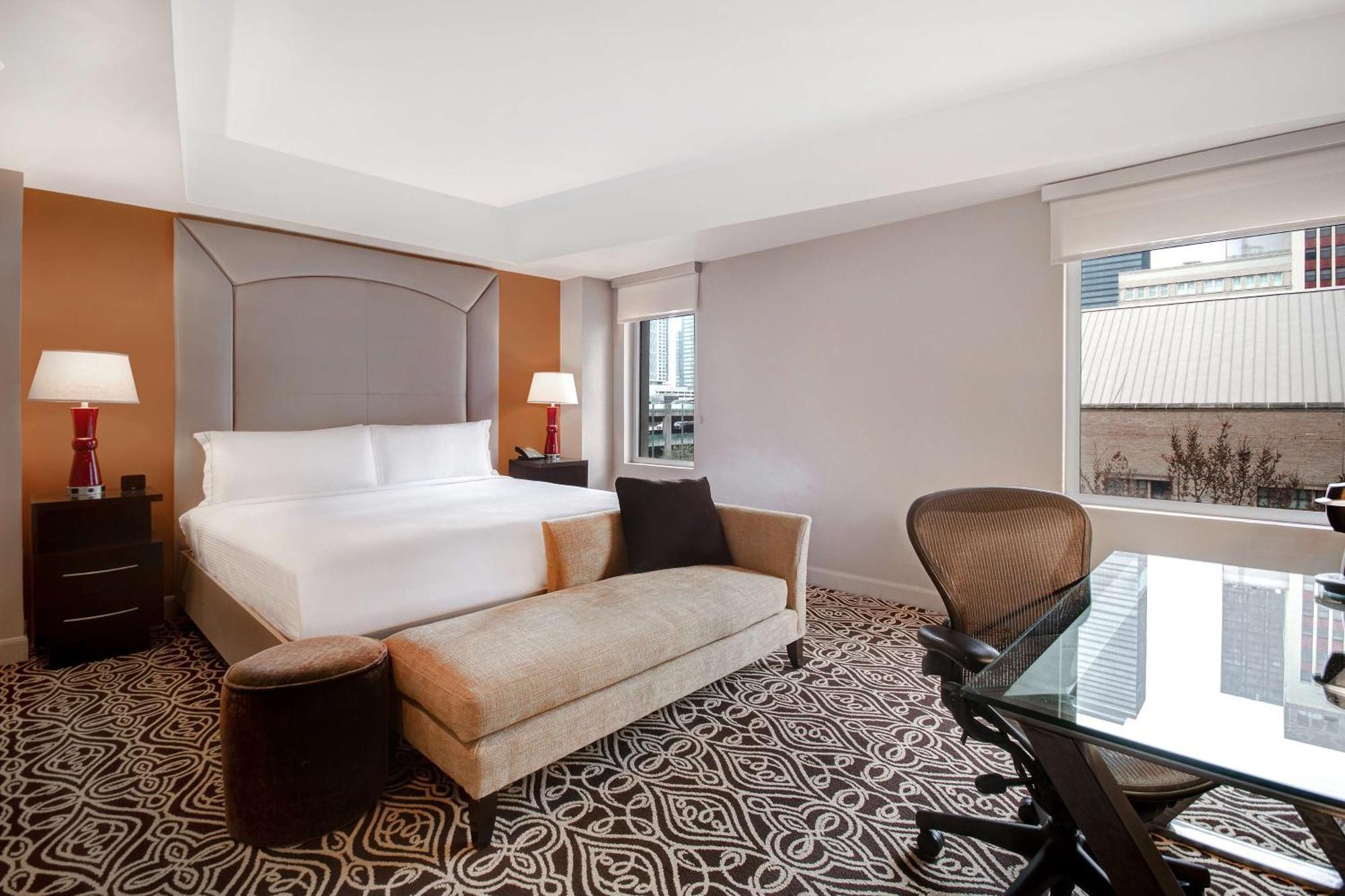 The Sam Houston Hotel, Curio Collection By Hilton Exterior photo