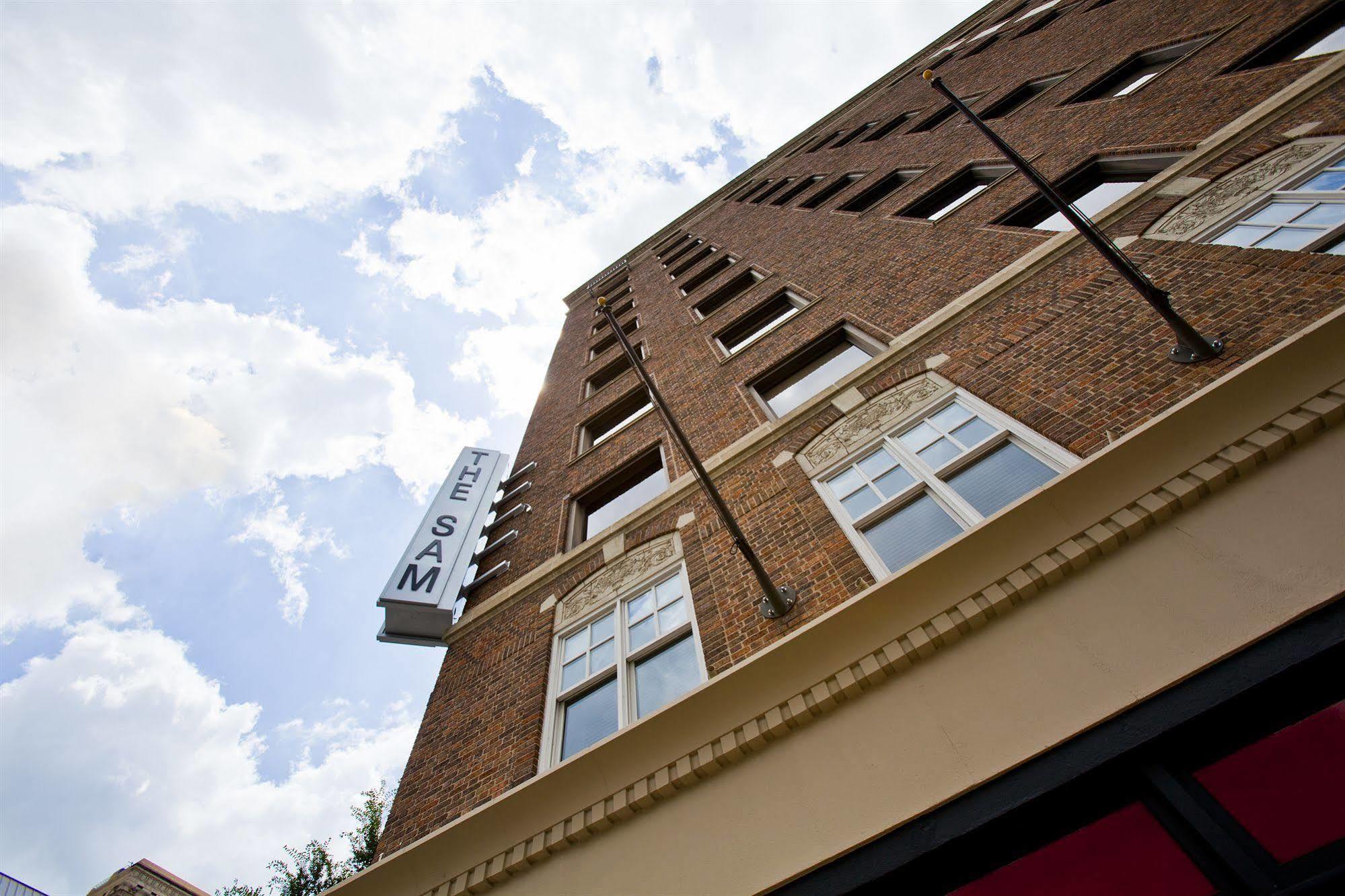 The Sam Houston Hotel, Curio Collection By Hilton Exterior photo